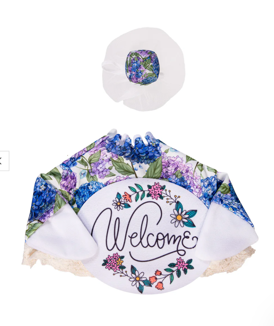 Hydrangea Happiness, Goose Outfit