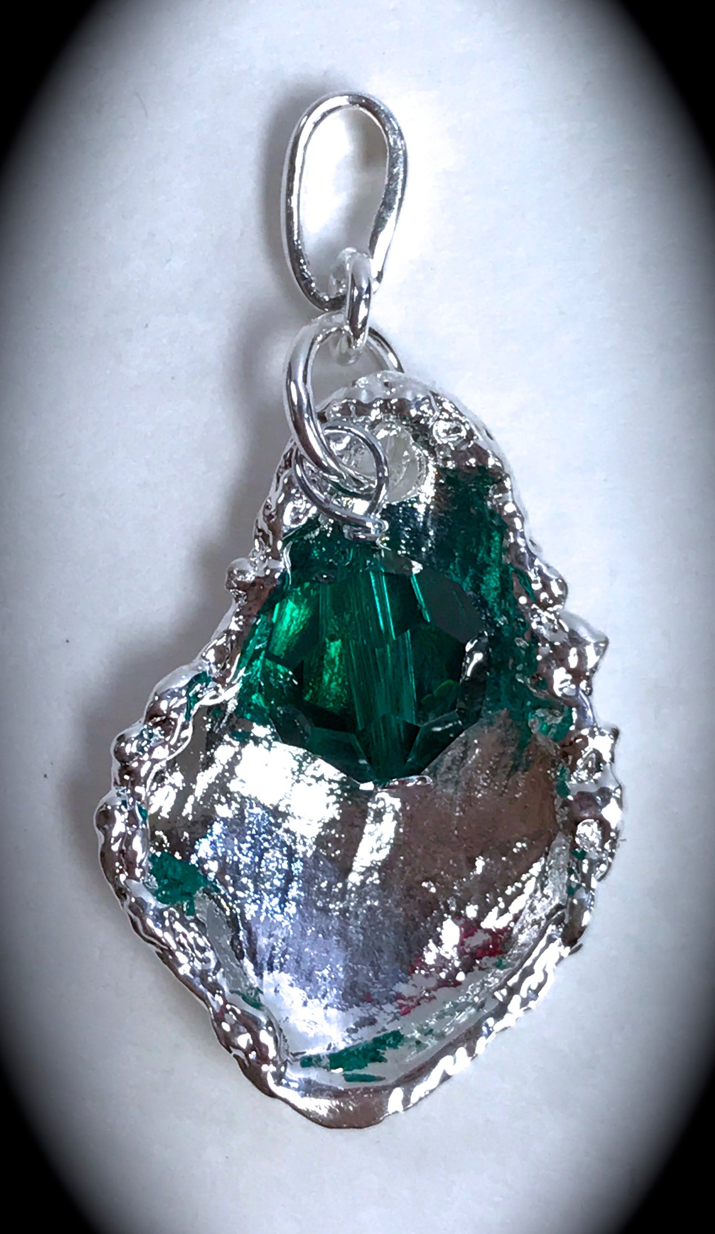 Birthstone Oyster Pendant
