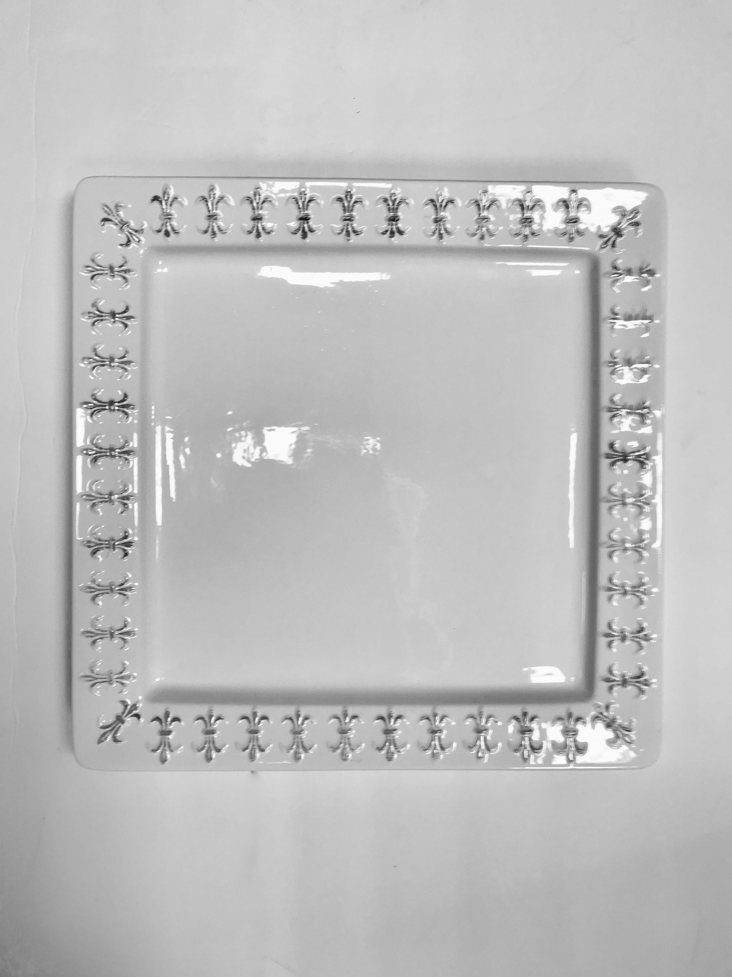 Fleur de Lis Serving Collection