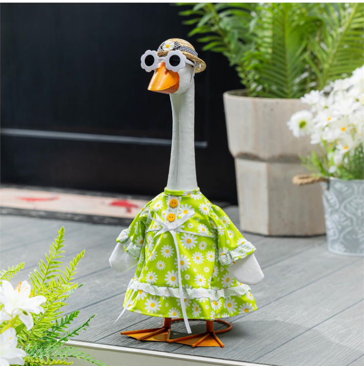 Giddy The Goose Daisy Outfit