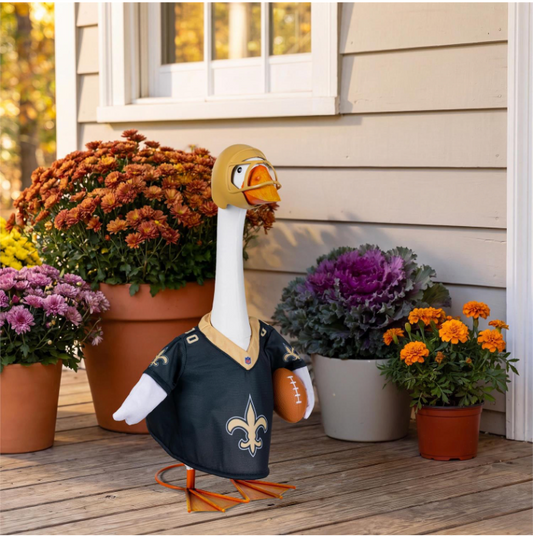 Giddy The Goose, New Orleans Saints Uniform