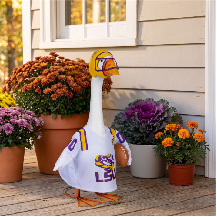 Giddy The Goose, LSU Uniform