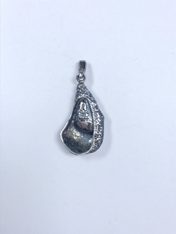 Jewelry - Large Oyster